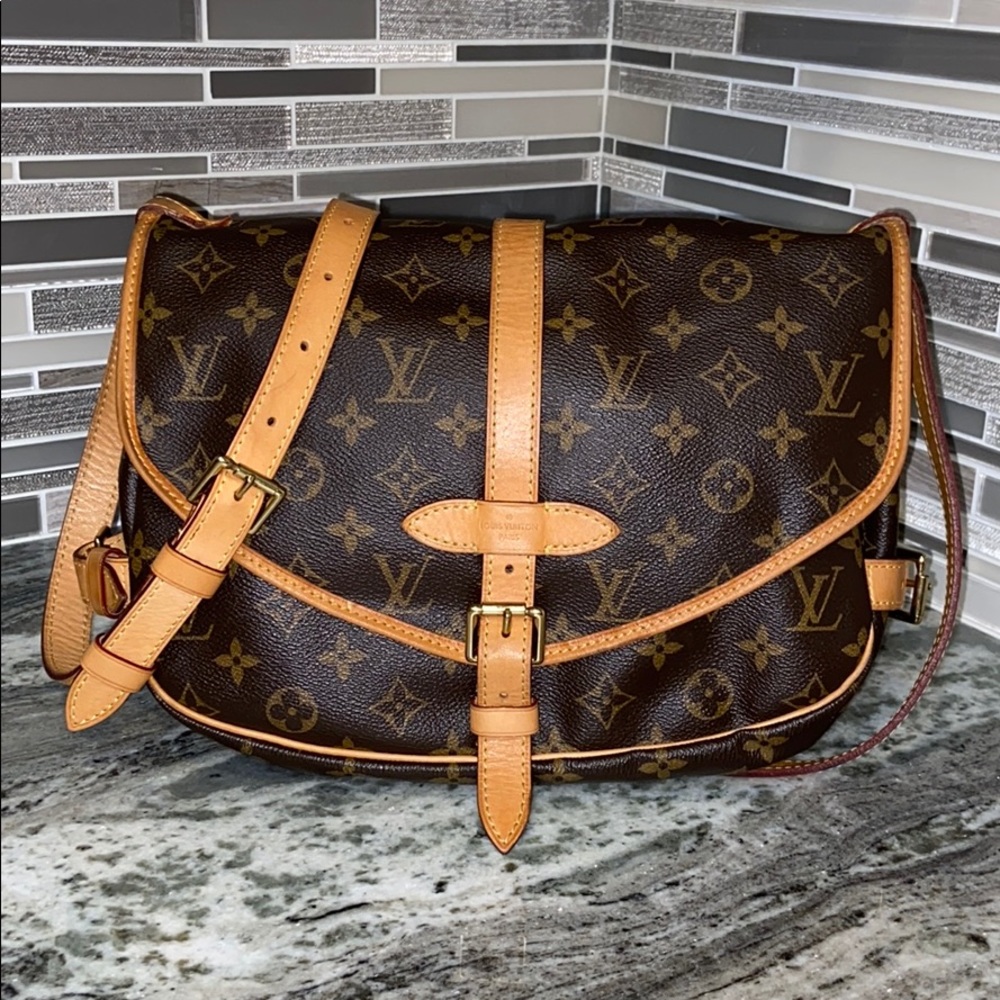 LV 🔥 Samaur 30 Crossbody